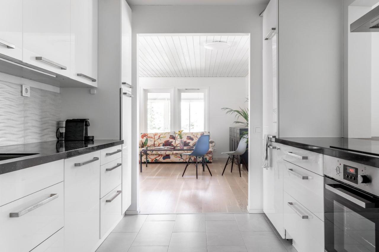 Elegant Home With Stunning Sea View And Garden Стокгольм Экстерьер фото